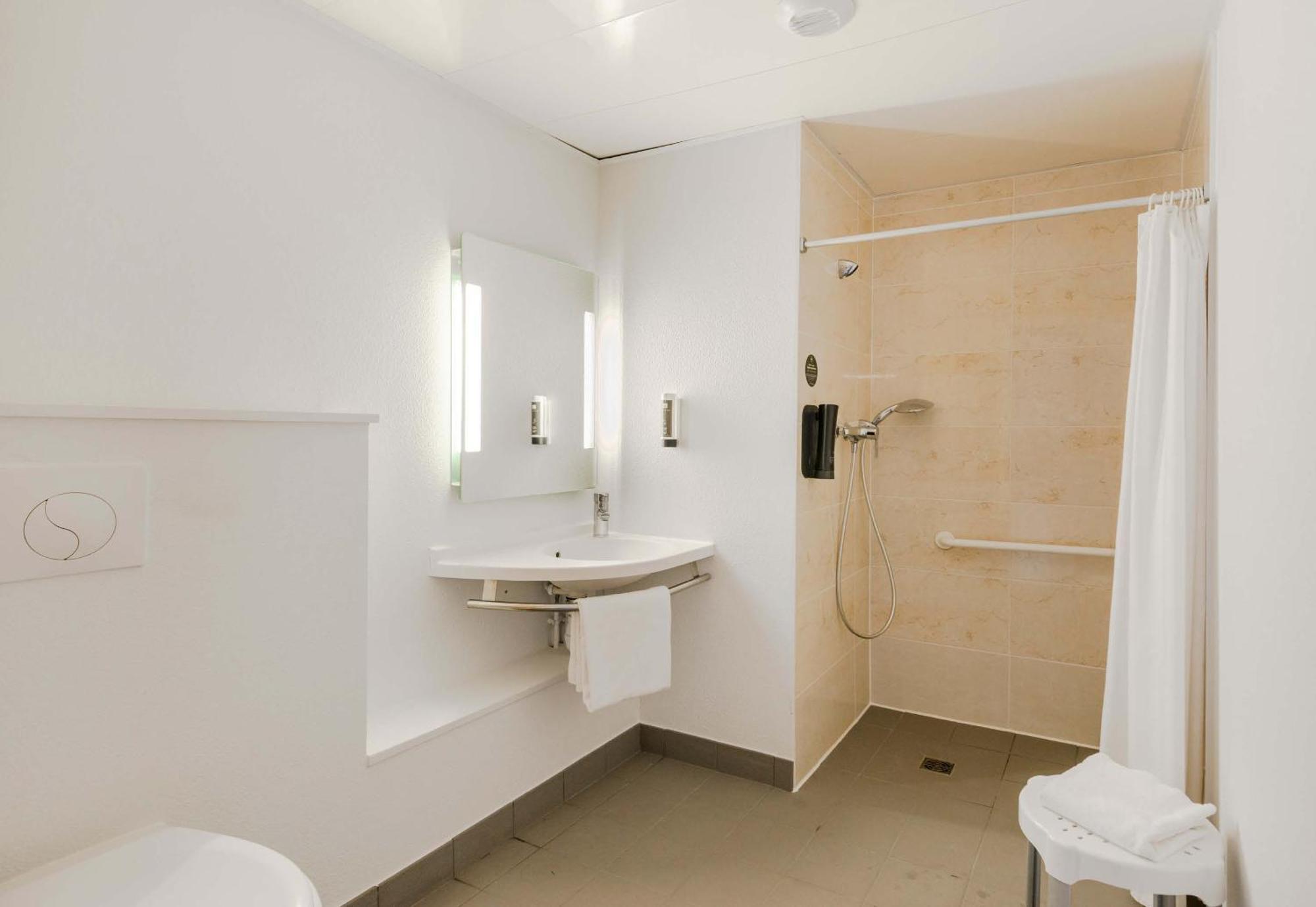 B&B Hotel Nantes Savenay Eksteriør bilde
